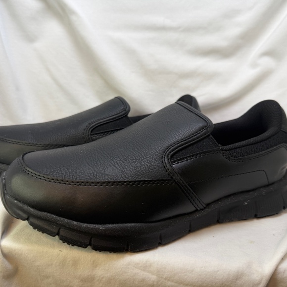 Skechers Slip on Sneakers Womens Size 8 Black Nampa Annod Comfort Anti Slip - Picture 4 of 6